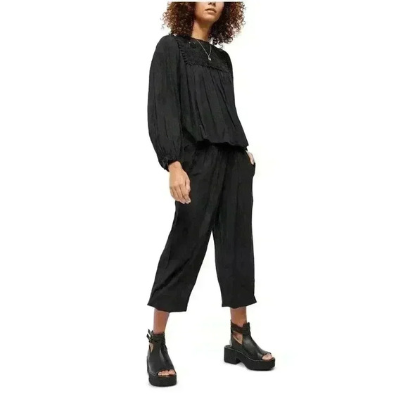 Free People Womens Black Valencia Eyelet Top Size Medium - Picture 3 of 6